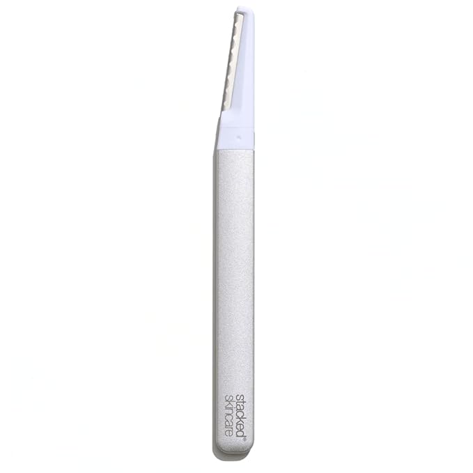 Professional-Grade Dermaplaning Tool – Designed for Precision Exfoliation with Light Pressure – Removes Peach Fuzz & Dead Skin