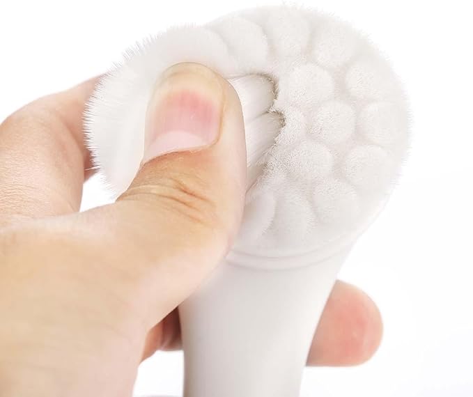 Fashionable 3D Double Face Brush for Deep Cleansing and Facial Massage – Exfoliating Silicone Brush Tool in Pink for Makeup Removal