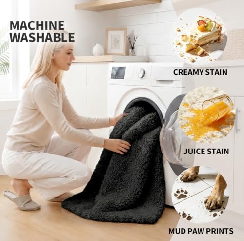 ILANGO Bathroom Rugs 24" × 17", Extra Soft Absorbent Microfiber Bath Rugs - Image 3