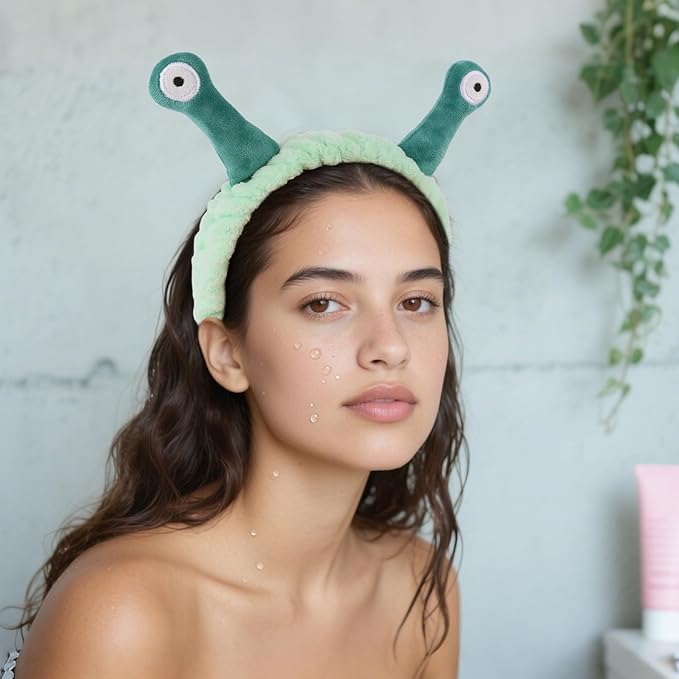 YISSION 4PCS Cute Animal Facial Headbands for Women & Girls, Plush Spa Headbands with Snail, Crab, Frog, Starfish Designs, Soft Hair Bands for Washing Face, Skincare & Makeup
