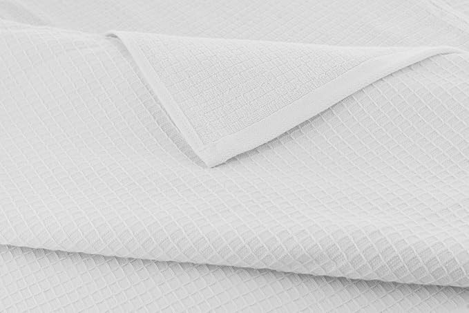 CASA COPENHAGEN Wafffle 4Pcs 100% Egyptian Cotton Large Designer Towels Gift Set- White, 55"x27", 4Bath Towels for Bathroom (Box Pack, Set for Women & Men)