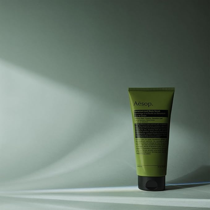 Aesop Geranium Leaf Body Scrub | Exfoliating Body Polish with Bamboo & Pumice | Smoothing, Cleansing Scrub for Dry, Rough Skin | Fresh Citrus, Green Aroma | 6.2 oz