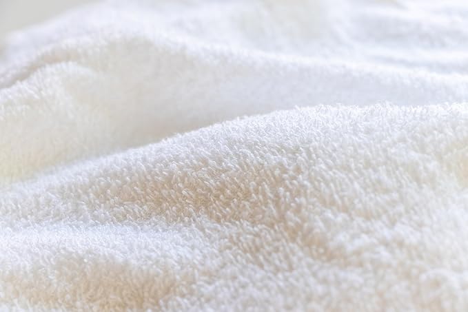 CH White Bath Towels Bulk Pack of 12 (22x44 Inches) – Pure Cotton Lightweight & Absorbent Towels for Airbnb, Hotels, Motels & Commercial Use