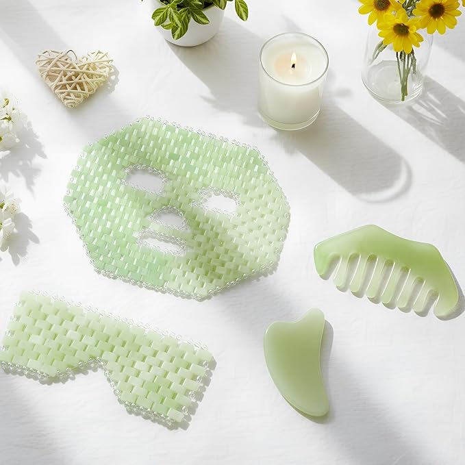 Demissle 4 Pcs Jade Eye Mask Jade Stone Facial Mask Scrap Massage Tool Hair Comb Facial Eye Cooling Stone Massage Tools for Puffy Eyes Dark Circles Gift (Light Green)