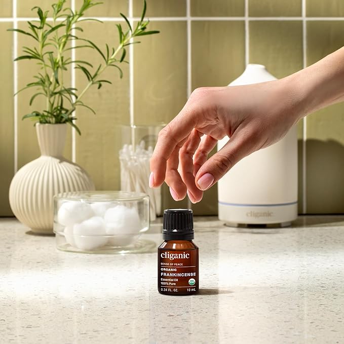 Cliganic Organic Frankincense Essential Oil - 100% Pure Natural for Aromatherapy Diffuser | Non-GMO Verified