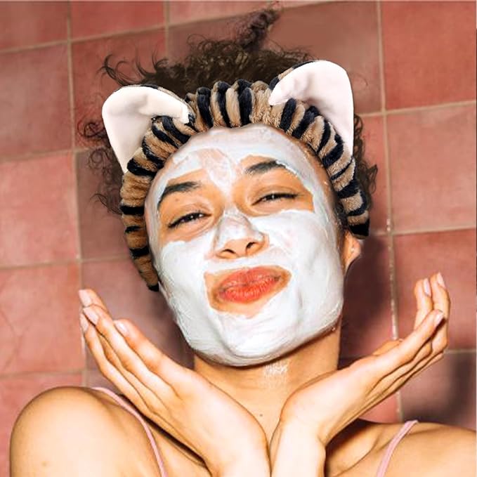 TEBIEKOY Plush Cat Ears Spa Headband For Washing Face Skincare Makeup, Elastic Animal Headbands for Women Girls Soft Coral Fleece Facial Wash Hair Accessories Trendy Stuff Gifts, 2PCS
