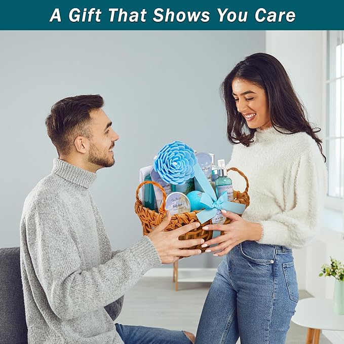 Aqua Elegante Spa Basket For Women - Deluxe Bath Set with Wash, Bubble Bath, Lotion, Salts, Body Scrub, Towel, Shower Puff, Bathbombs, Reusable Basket, Gifts for Mom, Wife, Her - Ocean & Coconut