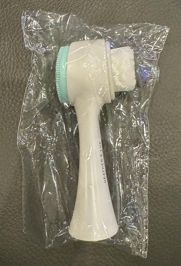 Face Brush, 2 in 1, Facial Cleansing Exfoliating Brush, Double Sided Soft Bristles & Silicone Facial Scrubber. Deep Pore Exfoliation, Blackhead Remover, Makeup Remover, Manual Use (Cotton Candy)