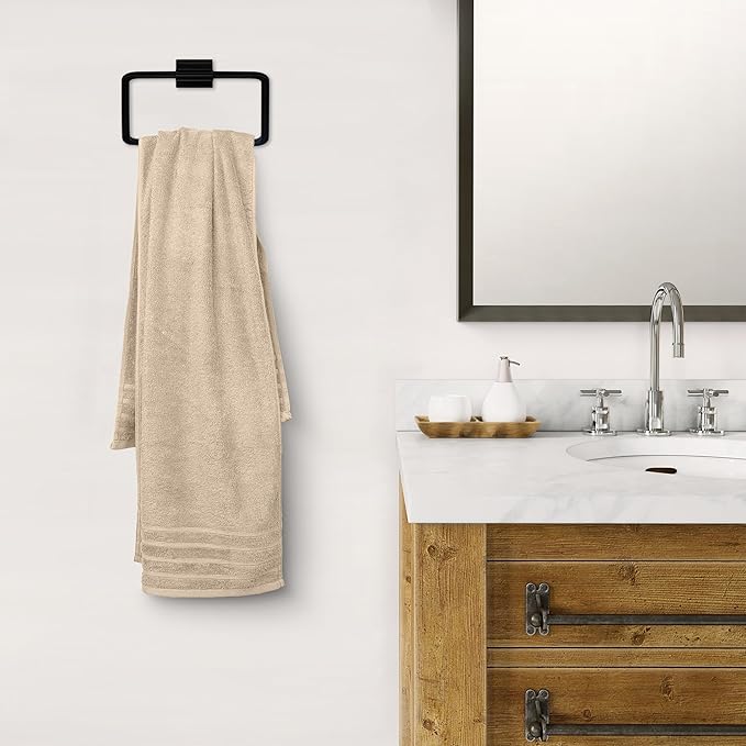 Avalon Towels Bath Towels Set of 4, Size 30 x 60 Inches, Highly Soft and Absorbent, Quick Drying, Lightweight, Perfect for Daily Use
