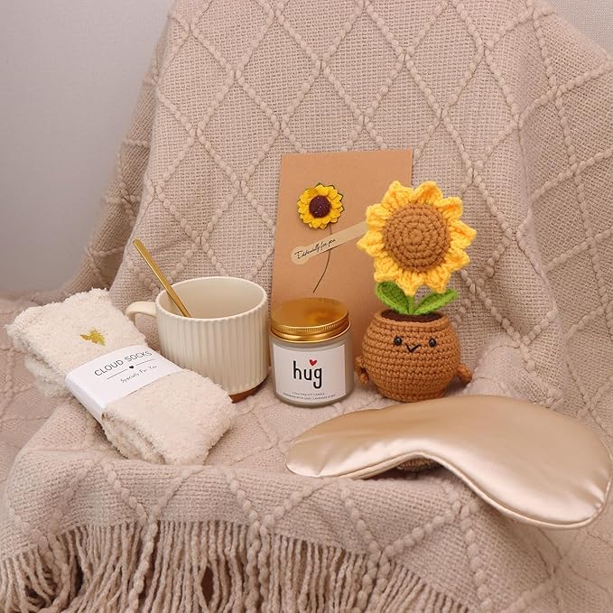 Women's Birthday Self-Care Gift Basket, Sunflower-Themed Sunshine Gift Sunshine Care Gift Set, Recovery Gift Basket ,Christmas Birthday Gift, Dedicated to Women, Mothers, Best Friends, Wives