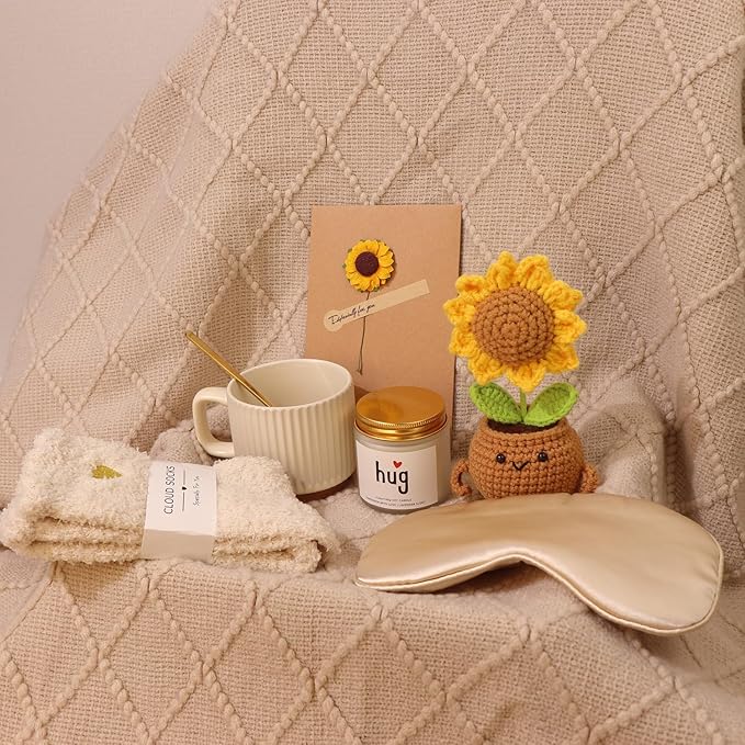 Women's Birthday Self-Care Gift Basket, Sunflower-Themed Sunshine Gift Sunshine Care Gift Set, Recovery Gift Basket ,Christmas Birthday Gift, Dedicated to Women, Mothers, Best Friends, Wives