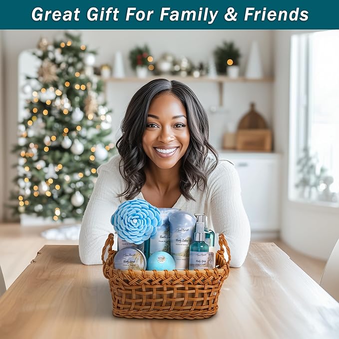Aqua Elegante Spa Basket For Women - Deluxe Bath Set with Wash, Bubble Bath, Lotion, Salts, Body Scrub, Towel, Shower Puff, Bathbombs, Reusable Basket, Gifts for Mom, Wife, Her - Ocean & Coconut