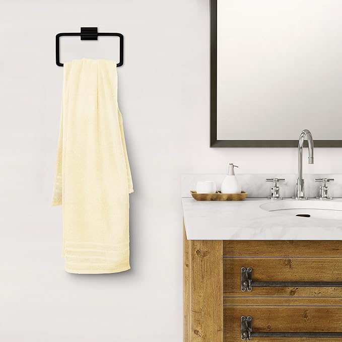 Avalon Towels Bath Towels Set of 4, Size 30 x 60 Inches, Highly Soft and Absorbent, Quick Drying, Lightweight, Perfect for Daily Use