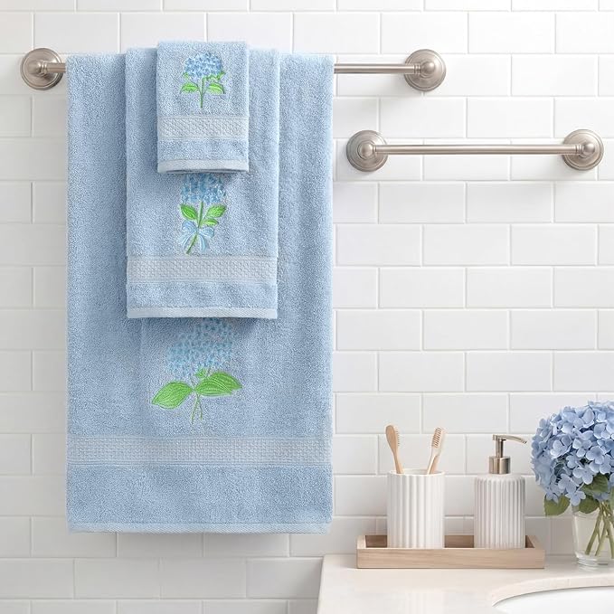 3 Pcs Hydrangea Floral Bathroom Towel Set Farmhouse Embroidered Hydrangea Floral Towels Vintage Decorative 100% Cotton Bath Towel Highly Absorbent Elegant Decor Set for Bathroom