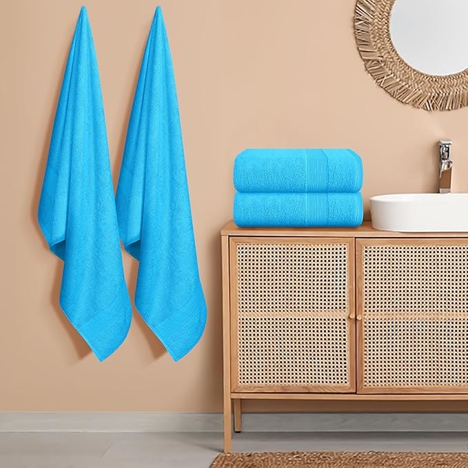 Belizzi Home 4 Pack Bath Towel Set 27x54, 100% Ring Spun Cotton, Ultra Soft Highly Absorbent Machine Washable Hotel Spa Quality Bath Towels for Bathroom, 4 Bath Towels Turquoise Blue