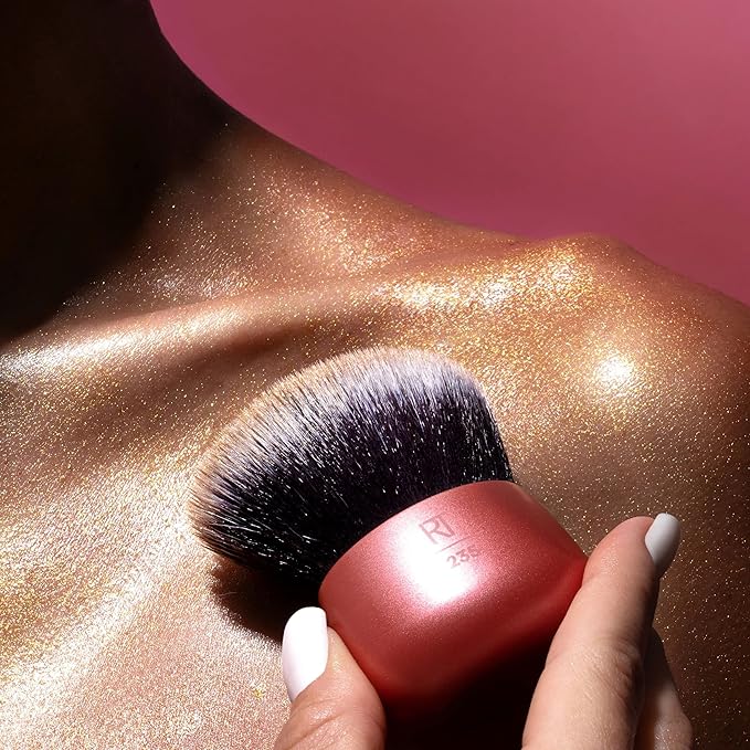 Real Techniques Angled Kabuki Brush, For Body Bronzer or Foundation Application, Handless Makeup Blender, Dense, Synthetic Bristles, Aluminum Handle, Vegan & Cruelty-Free, Orange, 1 Count