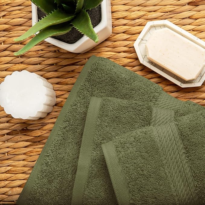 Superior Egyptian Cotton Pile 10 Piece Towel Set, Includes 2 Bath, 4 Hand, 4 Face Towels/ Washcloths, Ultra Soft Luxury Towels, Thick Plush Essentials, Guest Bath, Spa, Hotel Bathroom, Forest Green